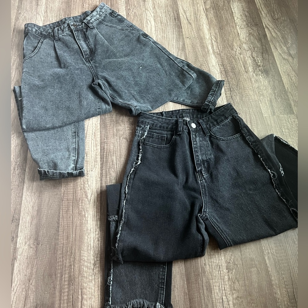 2 mom jeans bundle, Size. xxs from shein